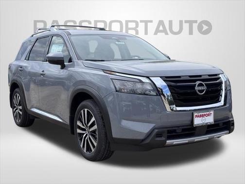 2025 Nissan Pathfinder Platinum 4WD