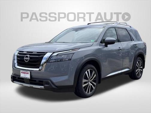 2025 Nissan Pathfinder Platinum 4WD