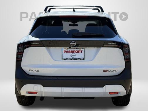 2026 Nissan Kicks SR