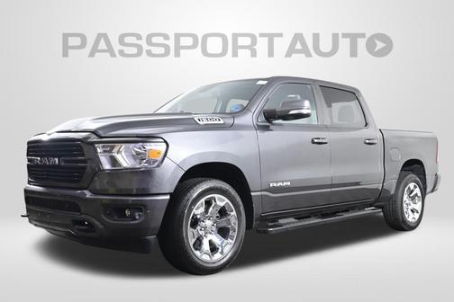 Granite Crystal Metallic Clearcoat 2019 RAM 1500 Big Horn