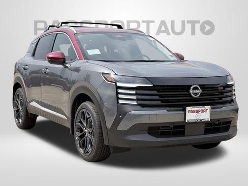 Gun Metallic/Scarlet Ember Tintcoat 2026 Nissan Kicks SR