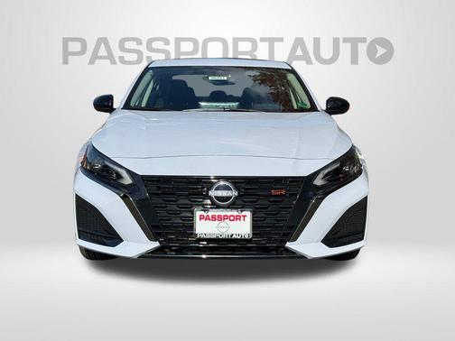 2025 Nissan Altima SR FWD