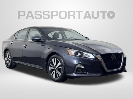 2022 Nissan Altima 2.5 SV