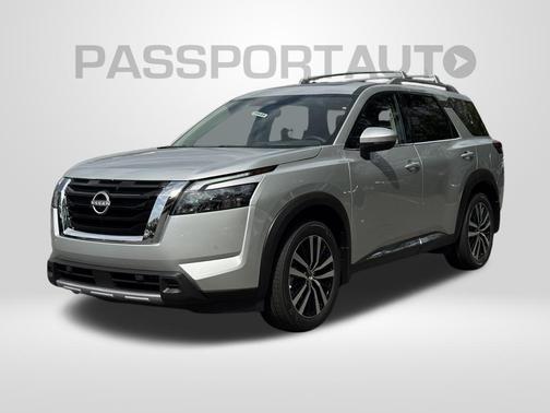 2025 Nissan Pathfinder Platinum 4WD