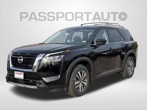 2025 Nissan Pathfinder SL 4WD