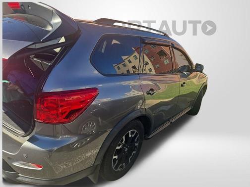 2020 Nissan Pathfinder SL 4WD