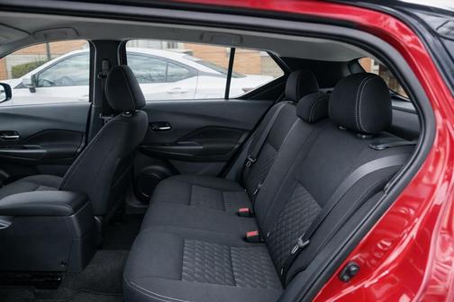 Scarlet Ember Tintcoat/Super Black 2021 Nissan Kicks SV