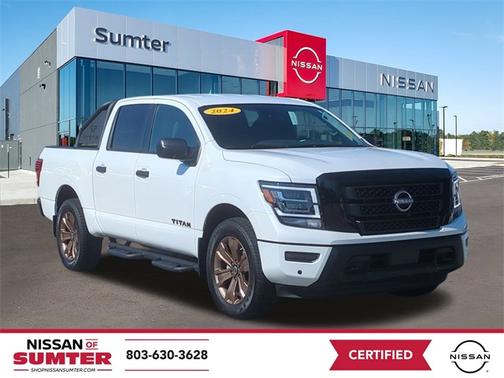 2024 Nissan Titan SV