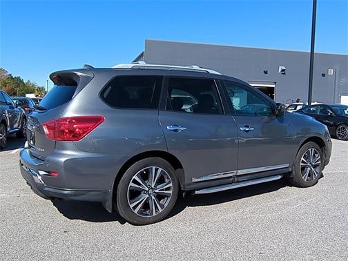 2020 Nissan Pathfinder Platinum