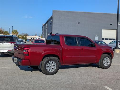 2024 Nissan Frontier SV