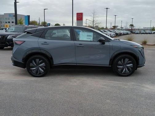 2t Gry Blk Roof 2024 Nissan ARIYA ENGAGE