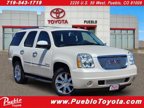 White Diamond Tricoat 2014 GMC Yukon Denali