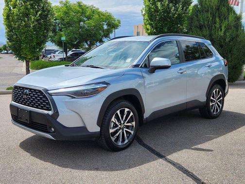 2024 Toyota Corolla Cross XLE