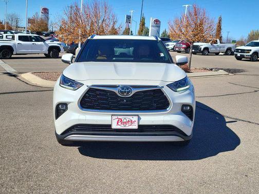 2021 Toyota Highlander Platinum