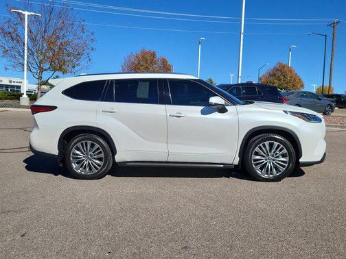 2021 Toyota Highlander Platinum
