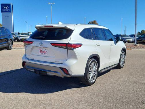 2021 Toyota Highlander Platinum