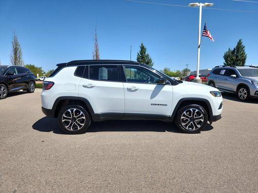 Bright White Clearcoat 2024 Jeep Compass Limited