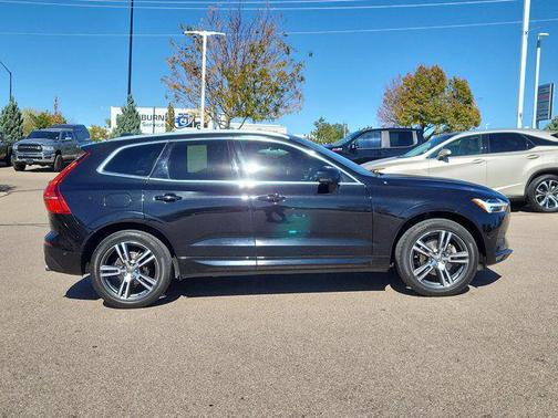 2019 Volvo XC60 T5 Momentum