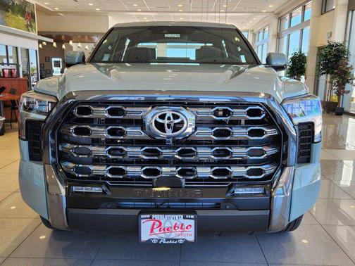 2025 Toyota Tundra Hybrid Platinum