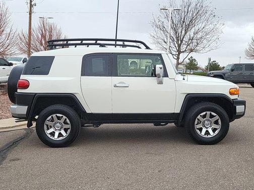 2014 Toyota FJ Cruiser Base