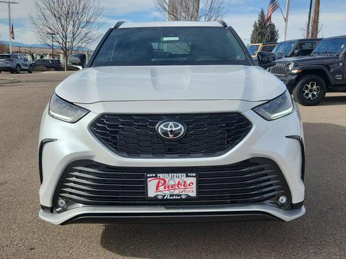 2026 Toyota Highlander UP