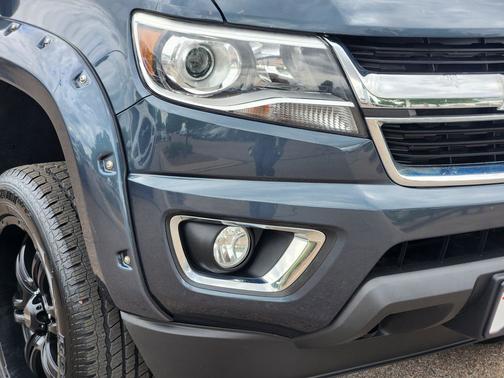Shadow Gray Metallic 2020 Chevrolet Colorado LT