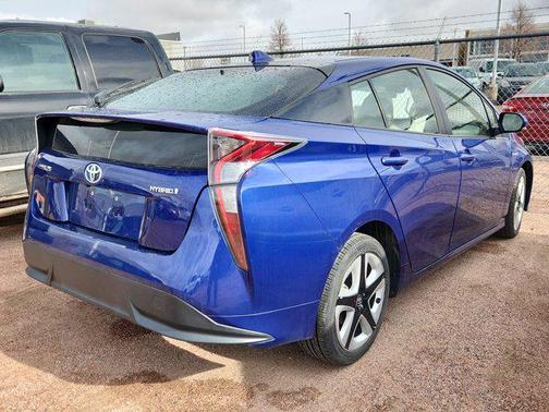 2017 Toyota Prius HB