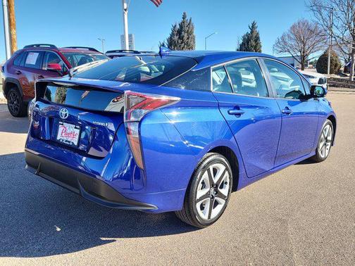 2017 Toyota Prius HB