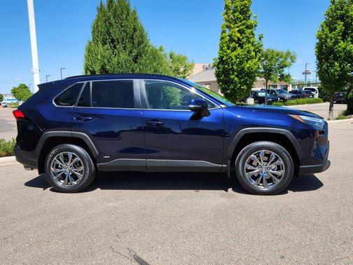 2022 Toyota RAV4 Hybrid XLE Premium