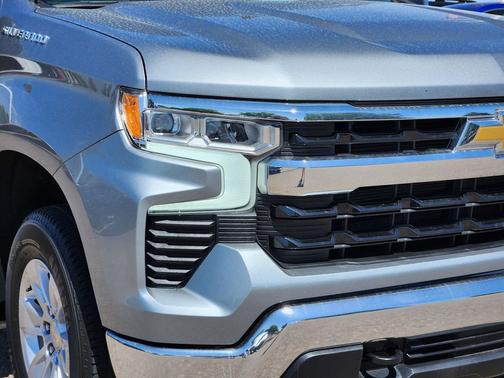 Sterling Gray Metallic 2025 Chevrolet Silverado 1500 LT
