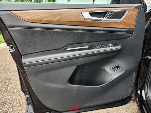 2024 Volkswagen Atlas 2.0T SE w/Technology 4MOTION