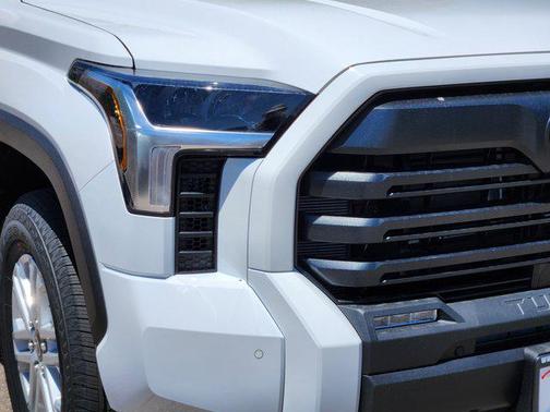 Ice Cap 2026 Toyota Tundra SR5