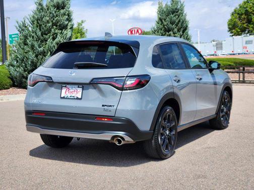 Urban Gray Pearl 2025 Honda HR-V AWD Sport