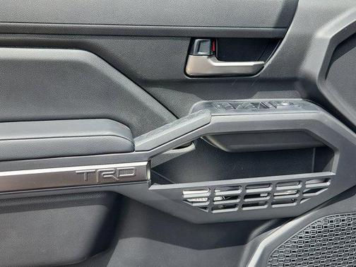 Wind Chill Pearl 2026 Toyota Tacoma SR5