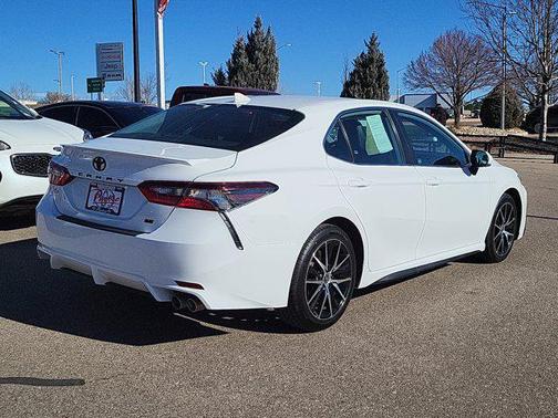 2024 Toyota Camry SD