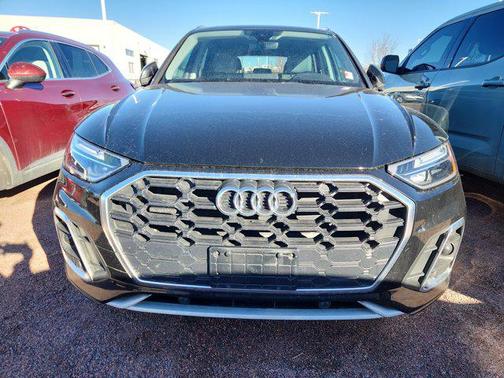 2022 Audi Q5 45 S line Premium