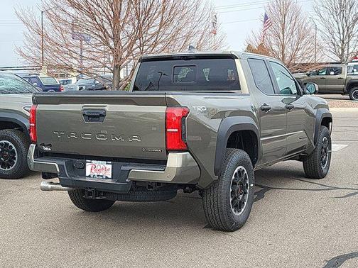 2025 Toyota Tacoma Hybrid PK