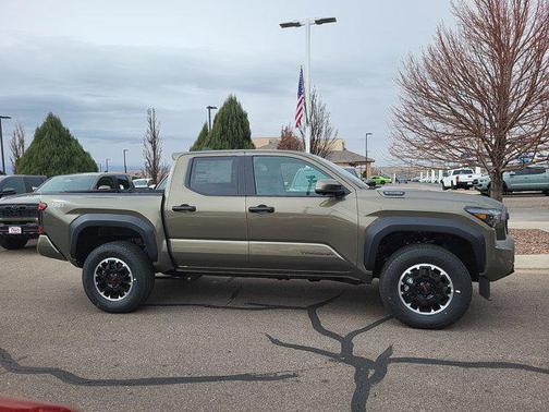 2025 Toyota Tacoma Hybrid PK