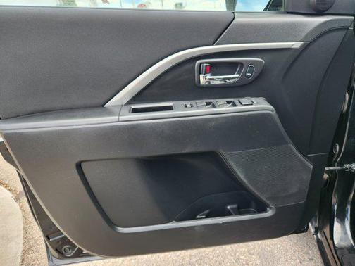 2015 Mazda Mazda5 Sport