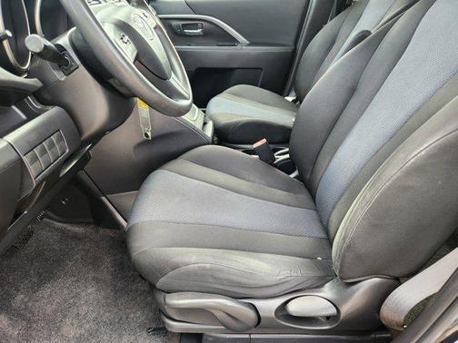 2015 Mazda Mazda5 Sport