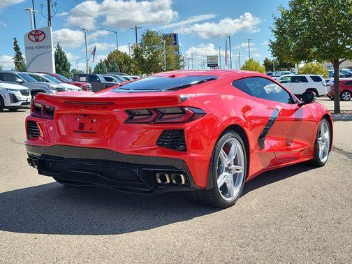 2022 Chevrolet Corvette Stingray w/2LT