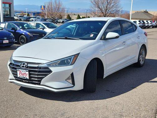 2020 Hyundai ELANTRA SEL