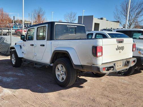 2022 Jeep Gladiator Sport S