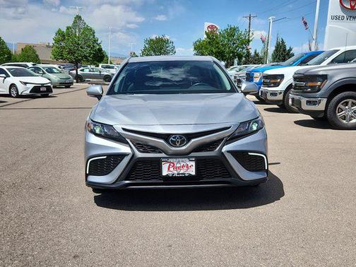 Celestial Silver Metallic 2024 Toyota Camry SE