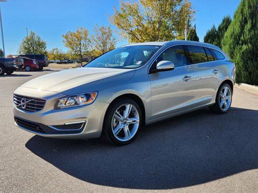 2017 Volvo V60 T5 Premier