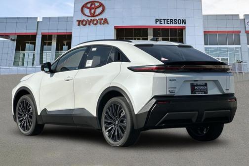 Pearl 2026 Toyota C-HR XSE