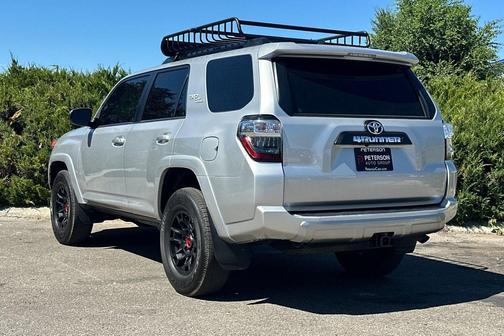 2022 Toyota 4Runner TRD Off Road