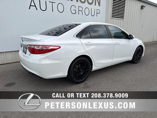 2016 Toyota Camry SE