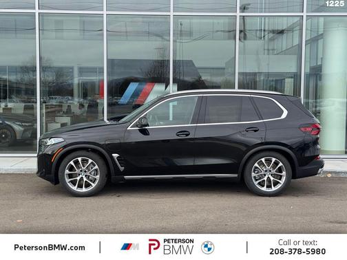 Black Sapphire Metallic 2026 BMW X5 PHEV xDrive50e