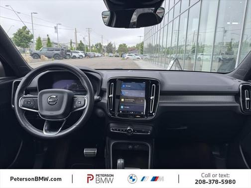 2021 Volvo XC40 Recharge Pure Electric P8